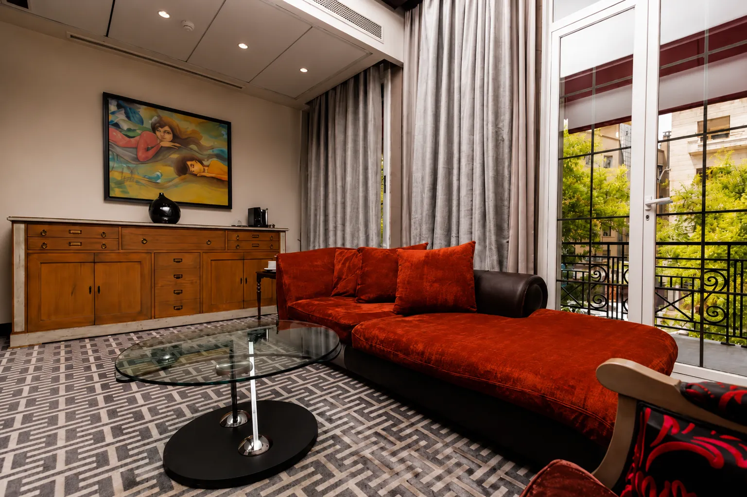 Executive Suite - 3